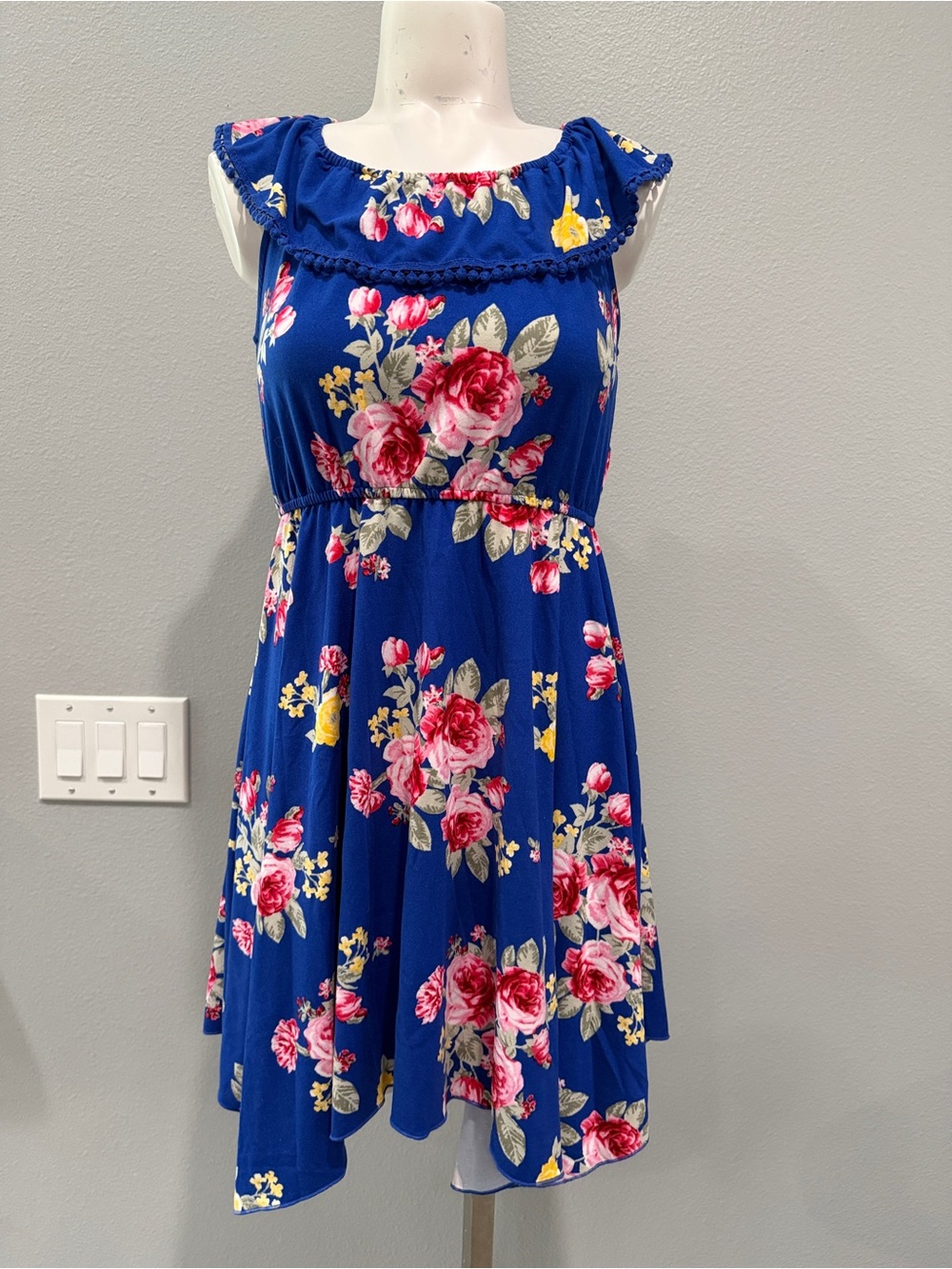 Zunie Blue Floral Ruffle Neck Dress with Pink & Yellow Roses
